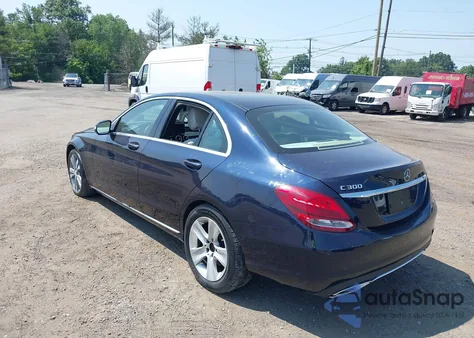 2015 Mercedes-Benz C 300 Luxury/Sport из США, поврежденный, VIN 55SWF4JB8FU091172